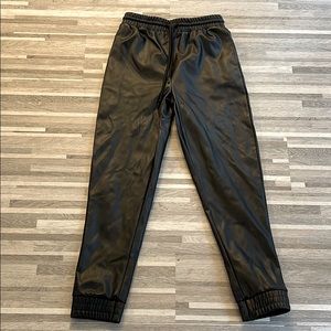 LEATHER JOGGERS 😍👖